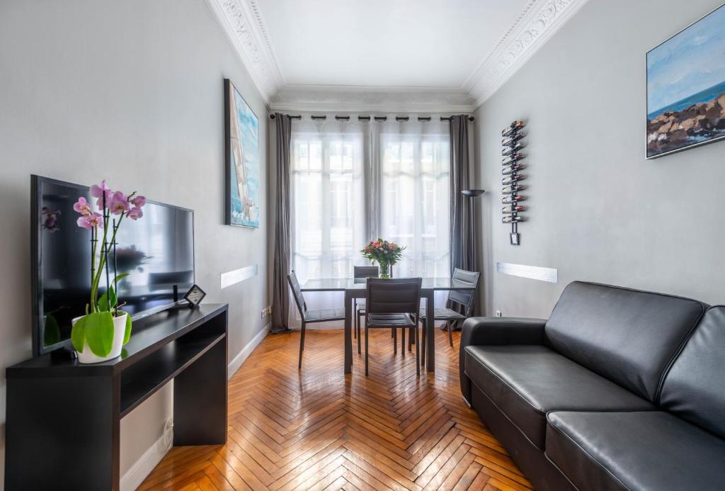 Nice Central Art Deco Flat 45 m² 29 rue Tonduti de l'Escarene, 06000 Nice