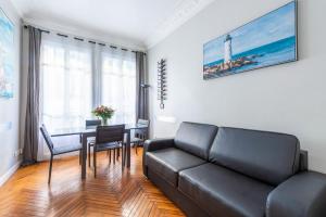 Nice Central Art Deco Flat 45 m²