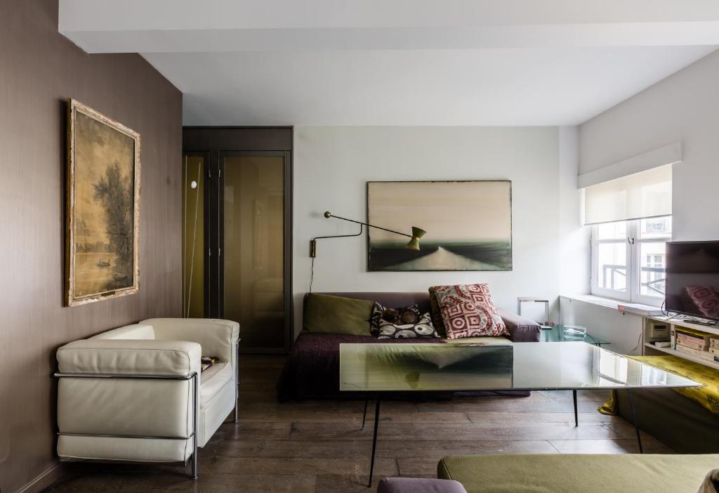 Nice Cocoon 45 M With Balcony Near The Beach