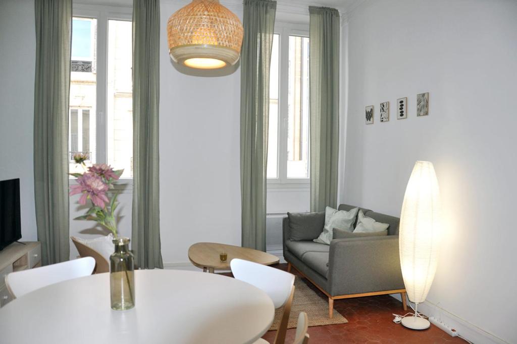 Appartement Nice decorated and quiet cocoon near the Old Port 67 Rue Saint-Sébastien 13006 Marseille