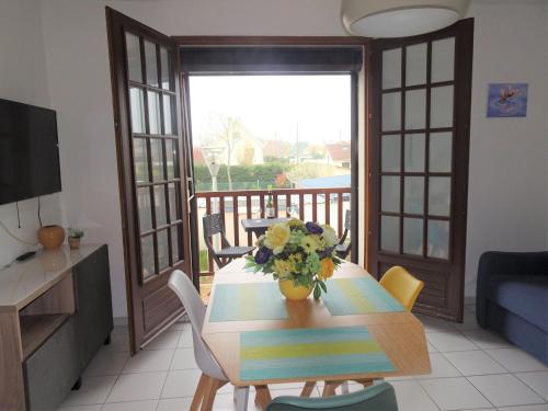 Nice duplex apartment, 400 m from the beach