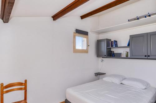 Nice duplex flat with seaview loggia and pool in Six-Fours - Welkeys