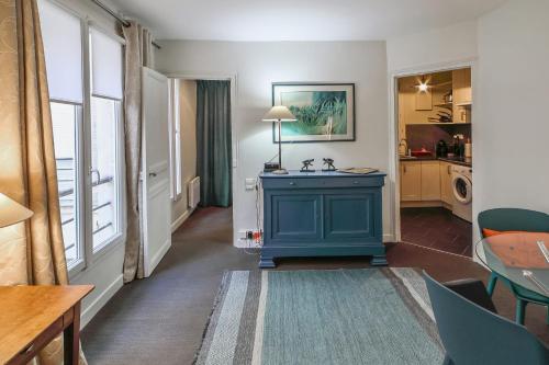 Nice flat at a 8 min walk from the Eiffel Tower in Paris - Welkeys