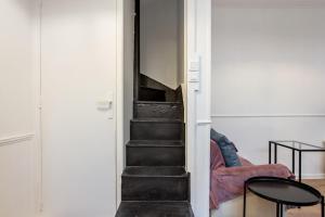 Nice flat two steps to Folies-Bergères at the heart of Paris - Welkeys