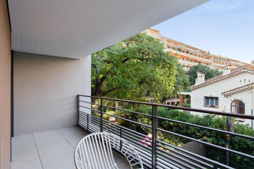 Nice flat with balcony and parking nearby Croisette in Cannes - Welkeys