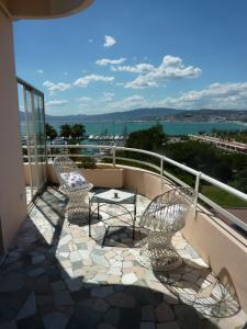 Appartement Nice flat with TERRACE on the Croisette 95 Boulevard de la Croisette, Cannes, France 06400 Cannes Provence-Alpes-Côte d\'Azur