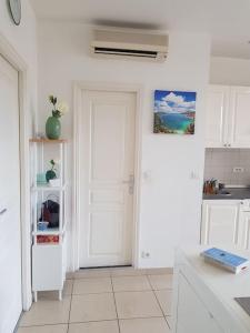 Appartement Nice & Les Cypres 272 Avenue de la Californie 06200 Nice Provence-Alpes-Côte d\'Azur