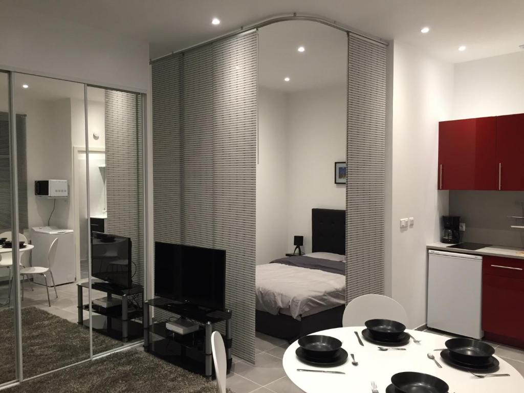 Nice Renting - GALLO - New Modern Loft Old Town Massena 4 Rue Francis Gallo, 06300 Nice
