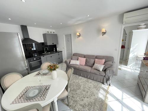 Nice Renting - Massena - Spacious apartment closed to the Square