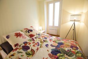 Nice Renting - PAIROLIERE - SPACIOUS FLAT - OLD NICE - MASSENA - TERRACE