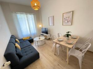 Nice Renting - Penchienatti - Spacious Apartment - 2 BedRooms - King Bed - View Heart of Nice