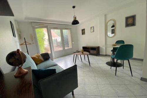 Nice Studio 20 M For 2 With Parking And Terrace