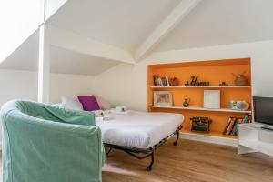 Nice studio near metro in Montreuil at Paris gates - Welkeys