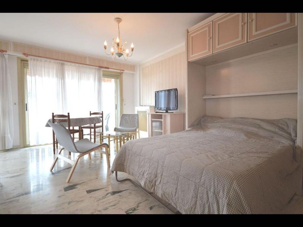 Nice studio near the beach 16 Rue des Suisses, 06400 Cannes