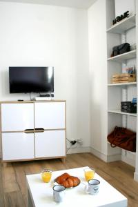 Nice studio near the sea and downtown
