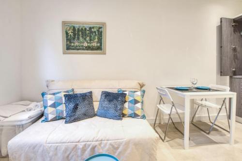 Nice studio two steps to the center of Cannes - Welkeys