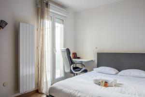 Nice studio with parking in Courbevoie nearby La Défense & Paris - Welkeys