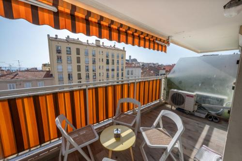 Nice Studio with terrace close to the center of Cannes