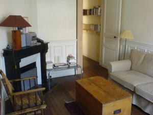 Nice sunny Flat near Eiffel Tower