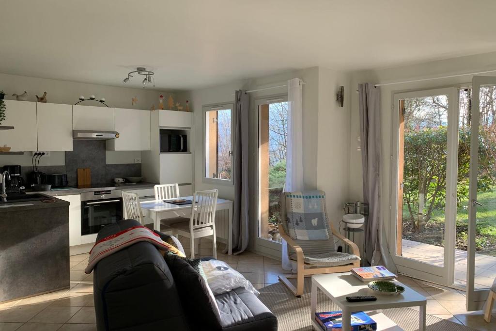 Appartement Nice T2 in a nice location #P0 170 Chemin de la Souchière 38330 Montbonnot-Saint-Martin