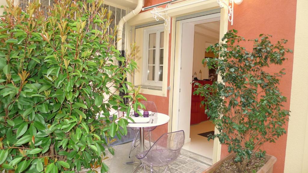 Appartement NICE VILLAGE1 AP2087 by RIVIERA HOLIDAY HOMES HOTEL DES POSTES, 45 06000 Nice