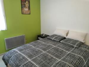 Nicolas I, 53m2, une chambre, parking privé