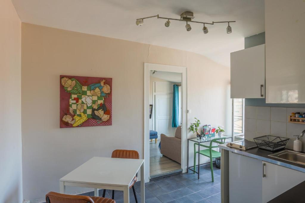 Appartement Nid Cosy - Lyon 6e 5ème 63 rue Garibaldi 69006 Lyon