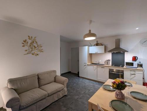 Appartement Nid douillet 4 personnes à 20 mn de Bordeaux 12 Rue du Vieux Bourg 33240 Gauriaguet Aquitaine