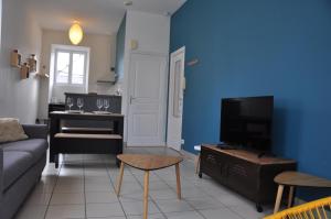 Appartement nid douillet 4places 2lits cœur de ville logement Hote-Zen wifi N°1 au 1er étage 2 Rue Emile Zola 49500 Segré Pays de la Loire