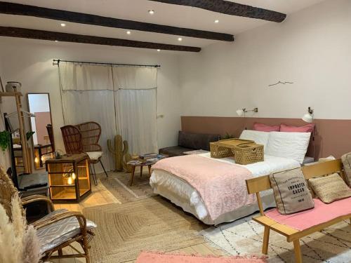 Nid douillet avec Patio plein coeur Panier 52 m2