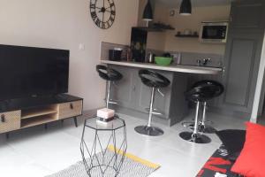 Appartement Nid douillet F2, jardin, piscine, parking, plage 200 m Palavas Bâtiment G, RC 4 Avenue des Jockeys 34250 Palavas-les-Flots Languedoc-Roussillon