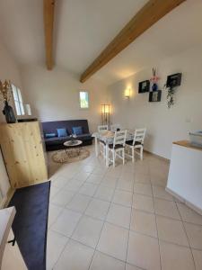 Nid douillet - LES FARGETTES - charmante petite maison avec jardin - 2 pièces à Privas