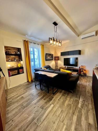 Nîmes centre : superbe appartement atypique