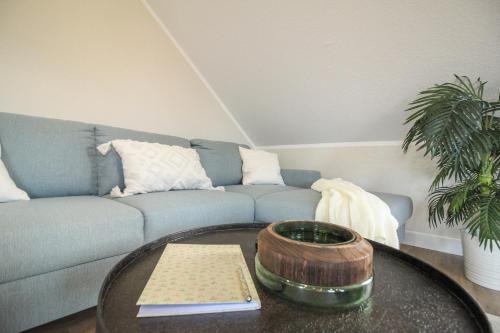 nJoy! Sonnig & Zentral - Queensize - Kaffee - Netflix - Balkon - perfekt für Business & Paare