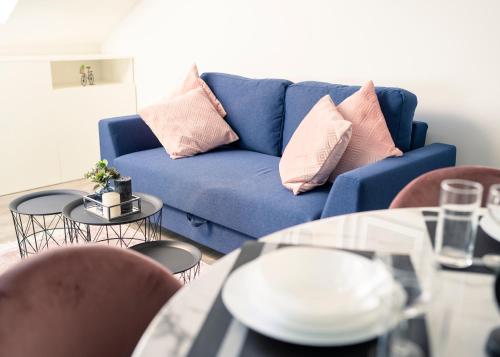 Noble Suite - Living & Work Place