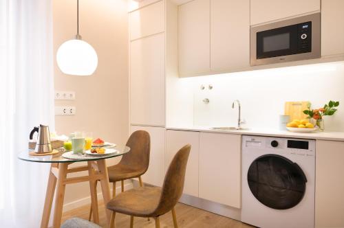 Nomad Apartment, by Bolhão Residences