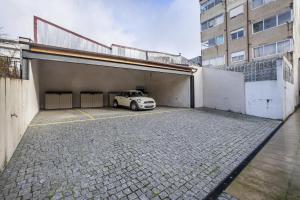 Nomad's Family - Porto City Local