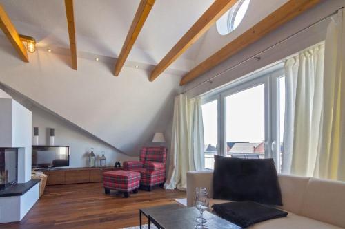 Norddeich-Loft-Wohnung-mit-Kamin