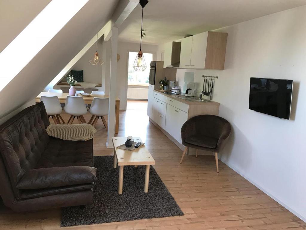 Appartement Nordische Ferienwohnung auf Gut Bennewohld LL Bennewohlder Straße 56 25746 Heide