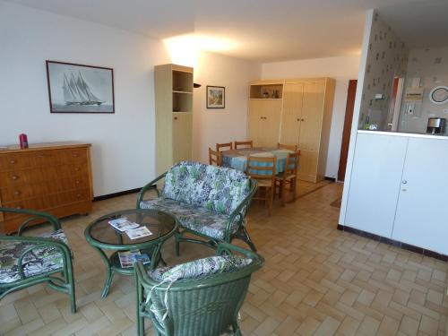 Appartement Appartement Notre-Dame-de-Monts, 2 pièces, 4 personnes - FR-1-540-5 8 boulevard des dunes Le Castel n° 2 - RDC Porte Gauche Notre-Dame-de-Monts