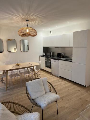 NOTRE DAME - STYLISH APARTMENT