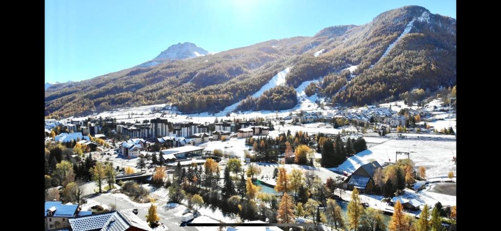 Notre petit coin de montagne cosy à 1400m ! 16 Route de Grenoble, 05240 La Salle-Les-Alpes