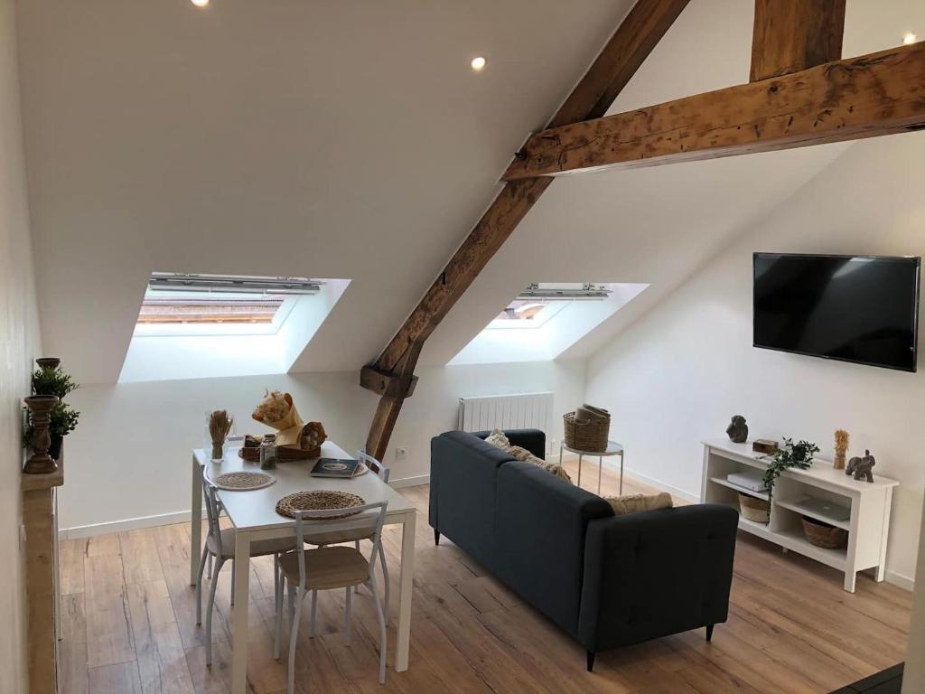 Appartement Nouveau ! Appartement loft hyper centre Bayeux 67 Rue Saint-Martin 14400 Bayeux