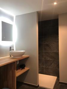 Nouveau Duplex centre village lits faits à l'arrivée