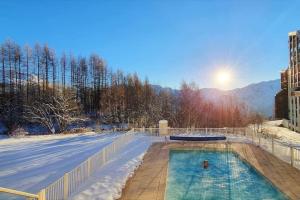 *Nouveau* Pied des pistes * Piscine ext. chauffée*