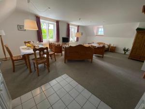 Appartement NTAB10104-FeWo-Moeoevwarder-veer Am Binnensee 10 23769 Neue Tiefe Fehmarn Schleswig-Holstein