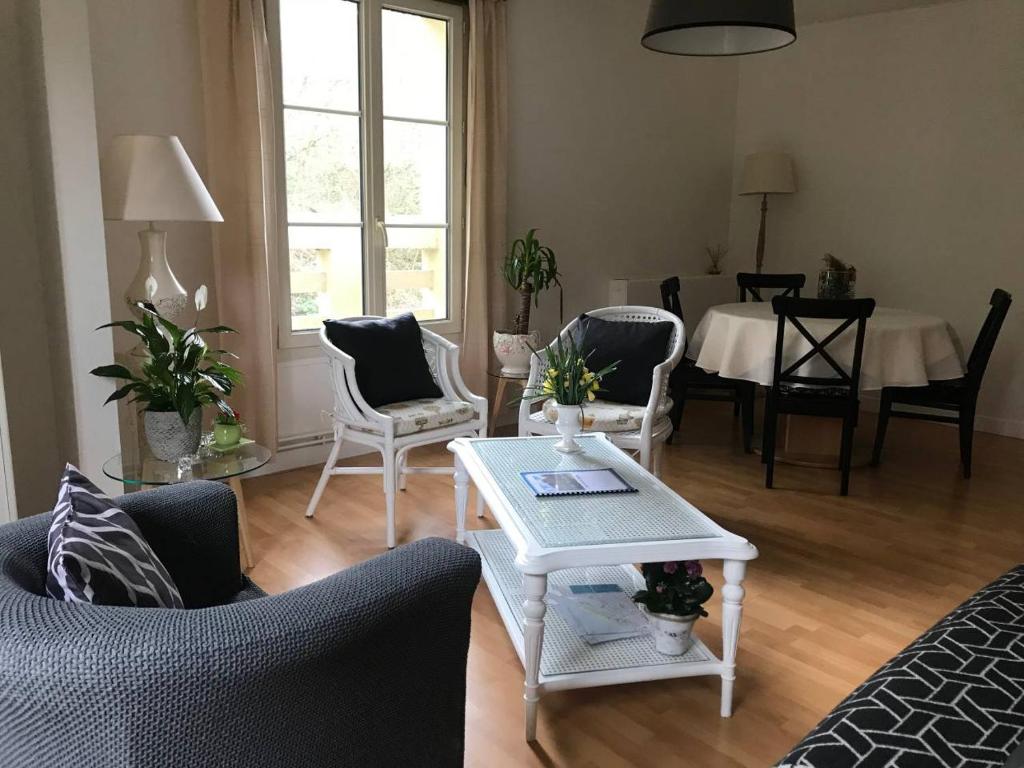 Appartement Nuit à deux pas de Dieppe Résidence Rosendal 66 bis 76370 Rouxmesnil-Bouteilles