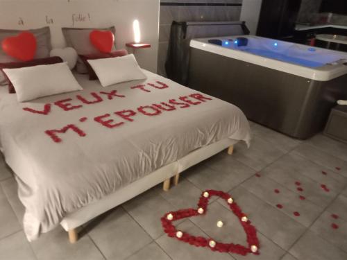 Nuit romantique avec Jacuzzi SPA privatif proche TOULOUSE