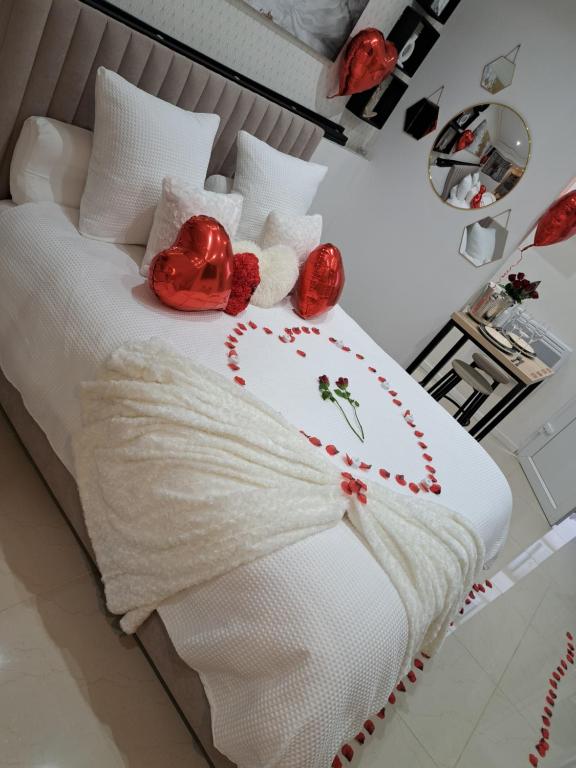 Appartement Nuit Romantique Jacuzzi & Sauna privatifs 38 Boulevard Alata 83100 Toulon