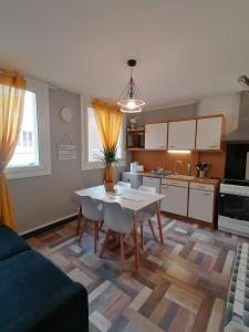 Appartement Ô bord de L' eau 21 Rue de la Rade 76470 Le Tréport Normandie